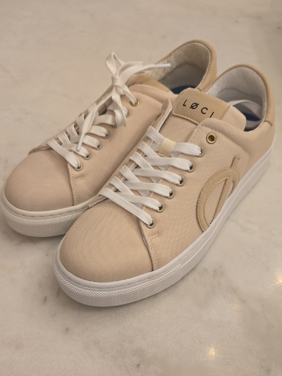 LOCI Shoes - NWOT LOCI "Nine"Low Top Vegan Sneakers. EU 37. US 6.5